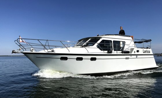 Larissa (Merenpoort 1100) huren