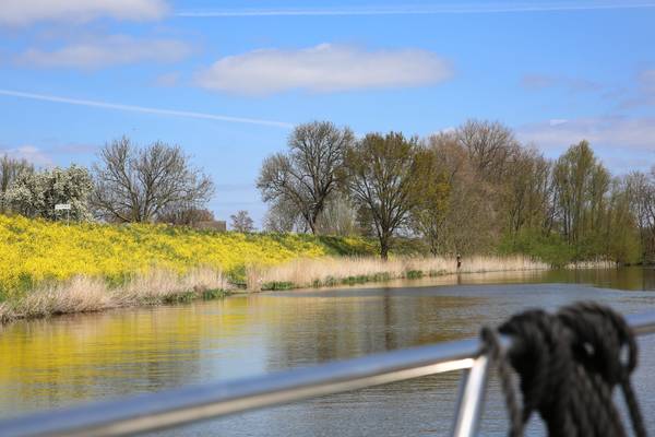 Uitzicht vanaf de motorboot