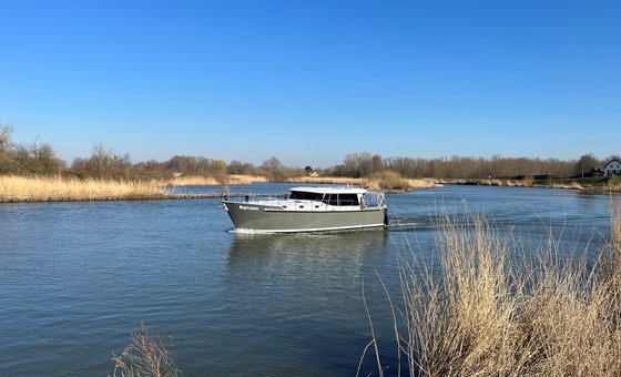 Neptunus (Brandsma Luna 40) huren